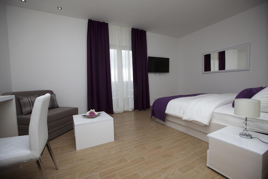 Rooms Ino Kastela Exterior photo